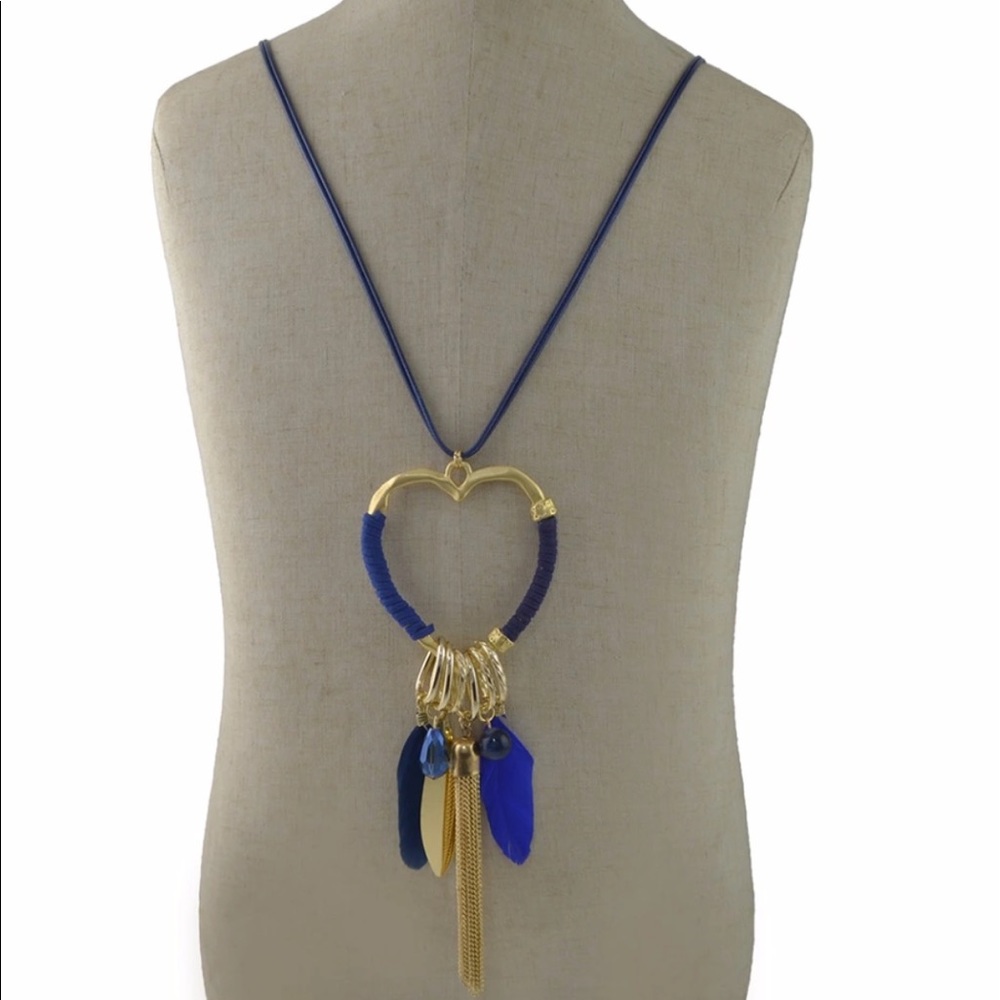 BOHO HEART & FEATHERS NECKLACE